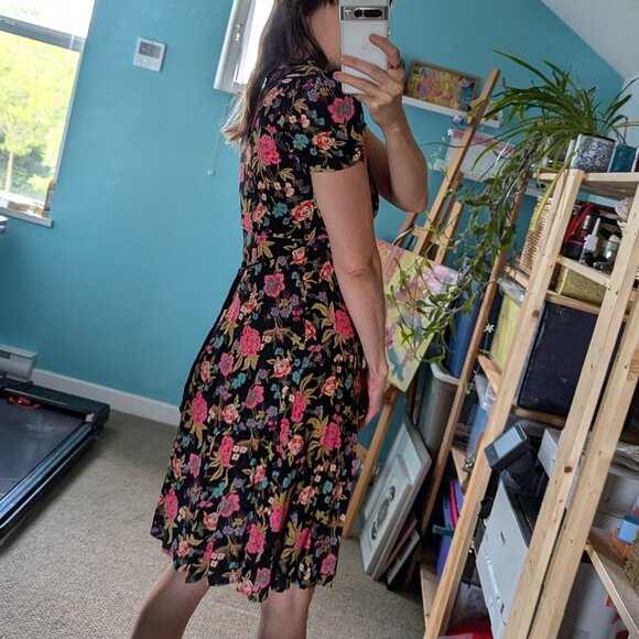 Stunning floral midi dress straight from California, 100% rayon, size M - Picture 2 of 13